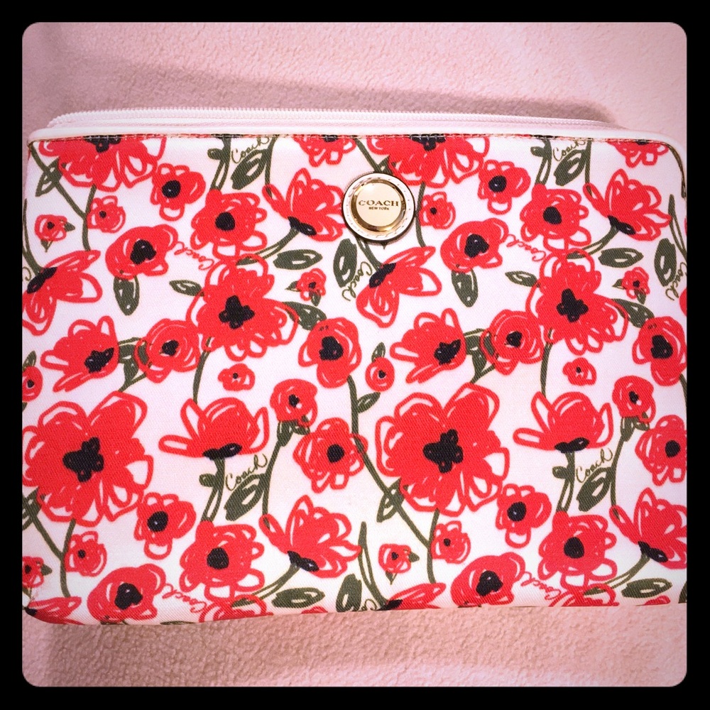 NWT 🎁 Authentic Coach Poppy design E-Reader